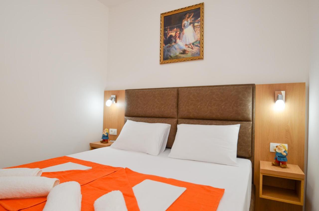 Apartments Ivanovic Будва Экстерьер фото